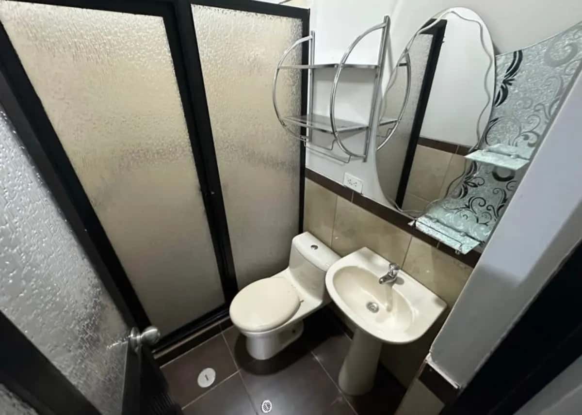 Edificio Con departamentos miniatura 11