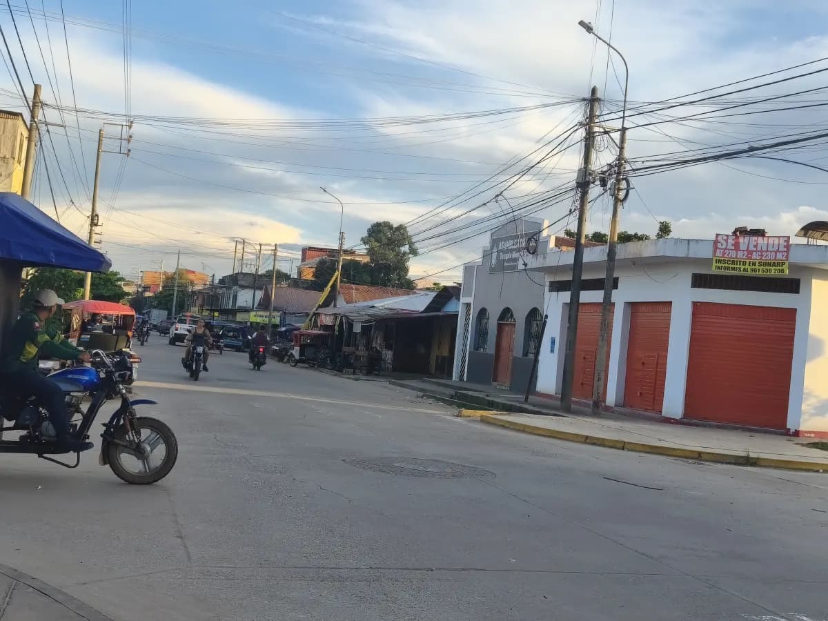 Local comercial en Avenida Túpac Amaru, Pucallpa miniatura 8