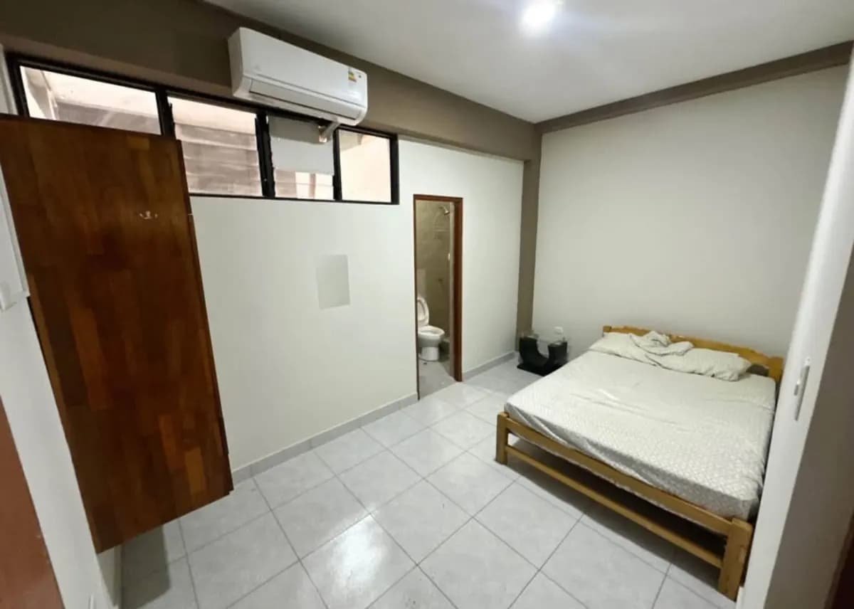 Edificio Con departamentos miniatura 8